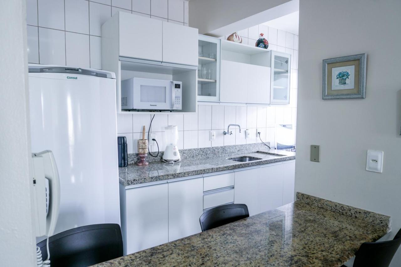 Appartamento Apartamento 404 - A 20 Metros Da Areia Da Praia Dos Ingleses - 4 Pessoas Florianópolis Esterno foto